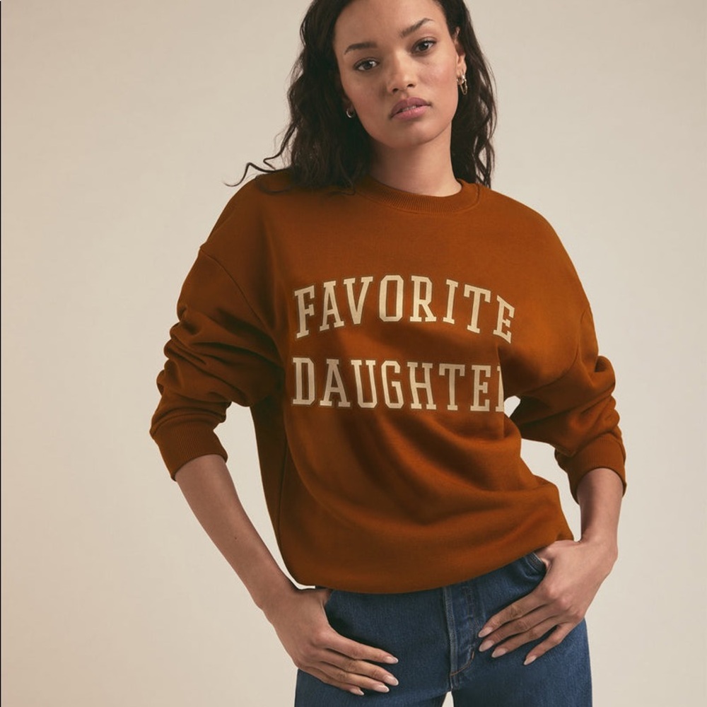 Favorite daughter THE COLLEGIATE SWEATSHIRT